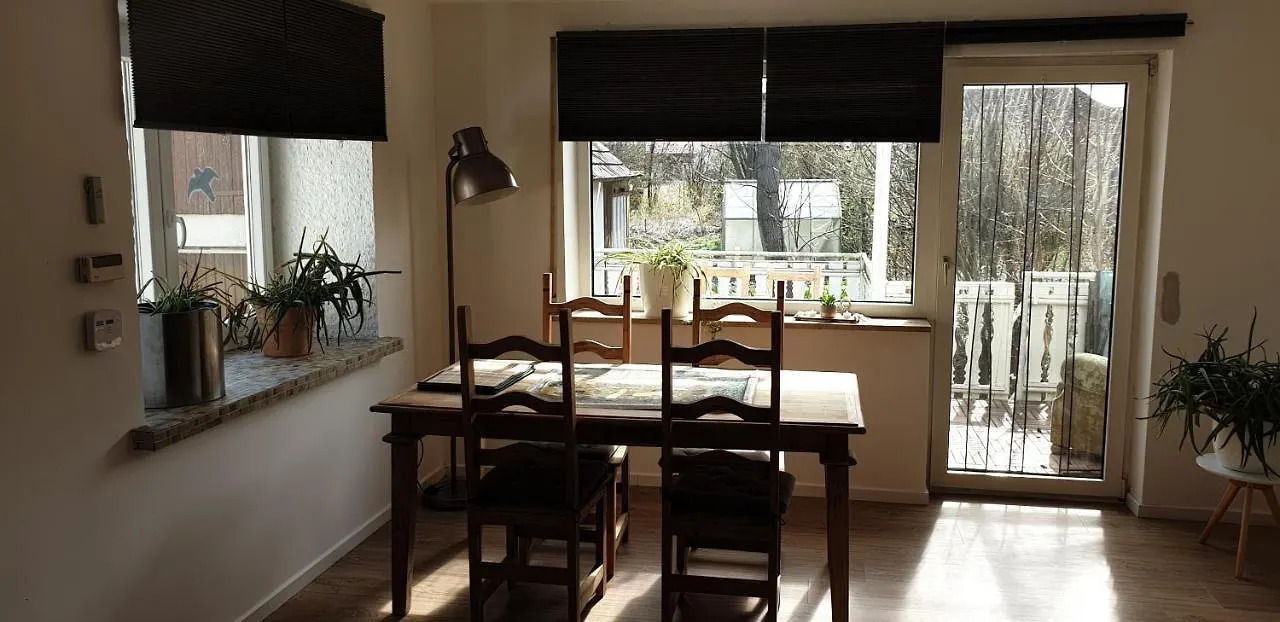 Apartamento Frisch Renoviert, Terrasse Mit Blick Ins Grune - Into The Green Eg Neustadt an der Aisch Alemanha